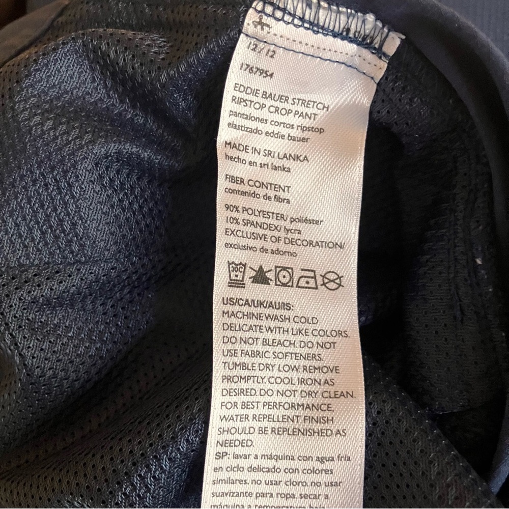 Eddie Bauer Women's Size 12 Blue Navy Ripstop Crop Pants With Pockets - Picture 14 of 14